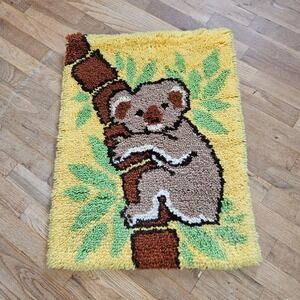 Vtg 70s Latch Hook Koala Bear Rug Wall Hanging Art Yellow Green Brown 19"x25"